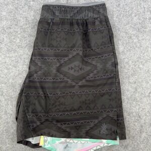 Chubbies Shorts Mens Medium The Quests 5.5" Training Compression 2.0 Lined Aztec